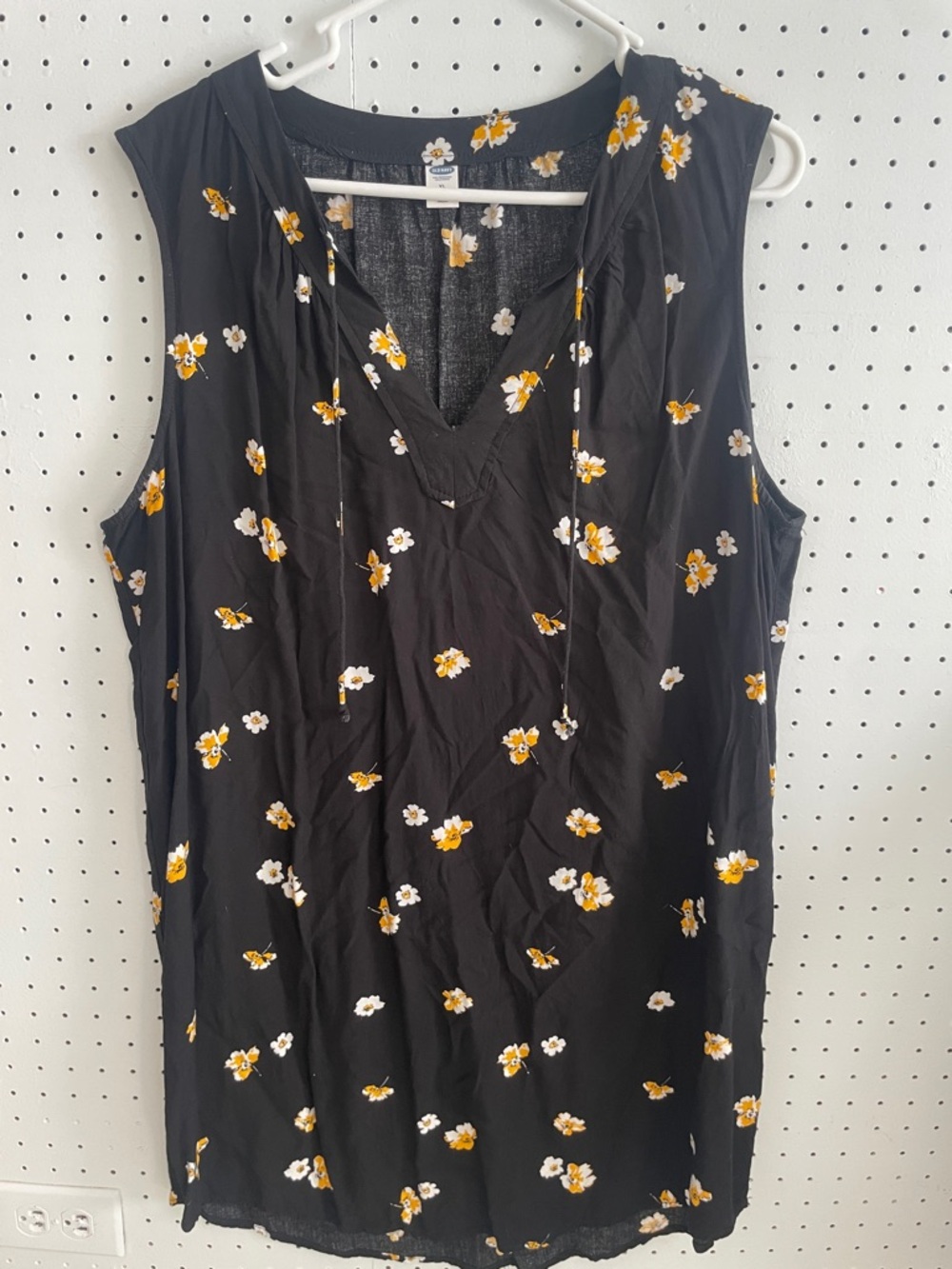 Old Navy Black Floral V-Neck mini dress with Yellow and White Flowers